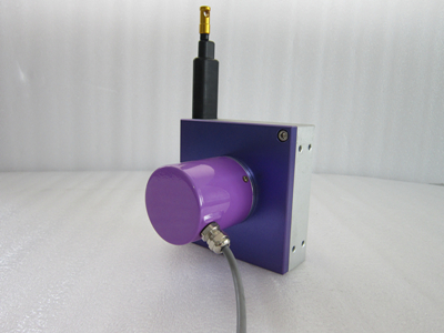 JL100系列拉繩位移傳感器的應(yīng)用及特點