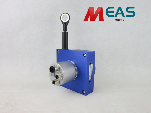 ����λ�ƾ��a���ڶܘ�(g��u)�C(j��)�ϵđ�(y��ng)��