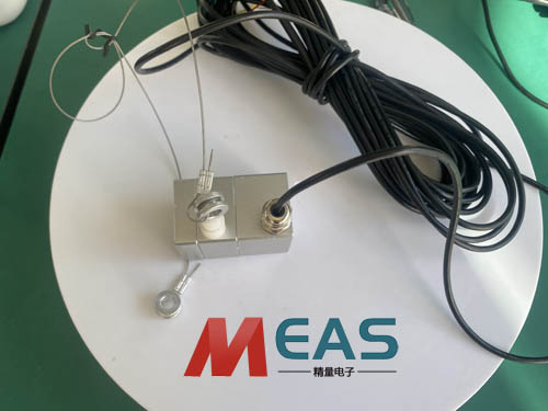 拉線位移編碼器要把信號線和設備的強電線區(qū)分開